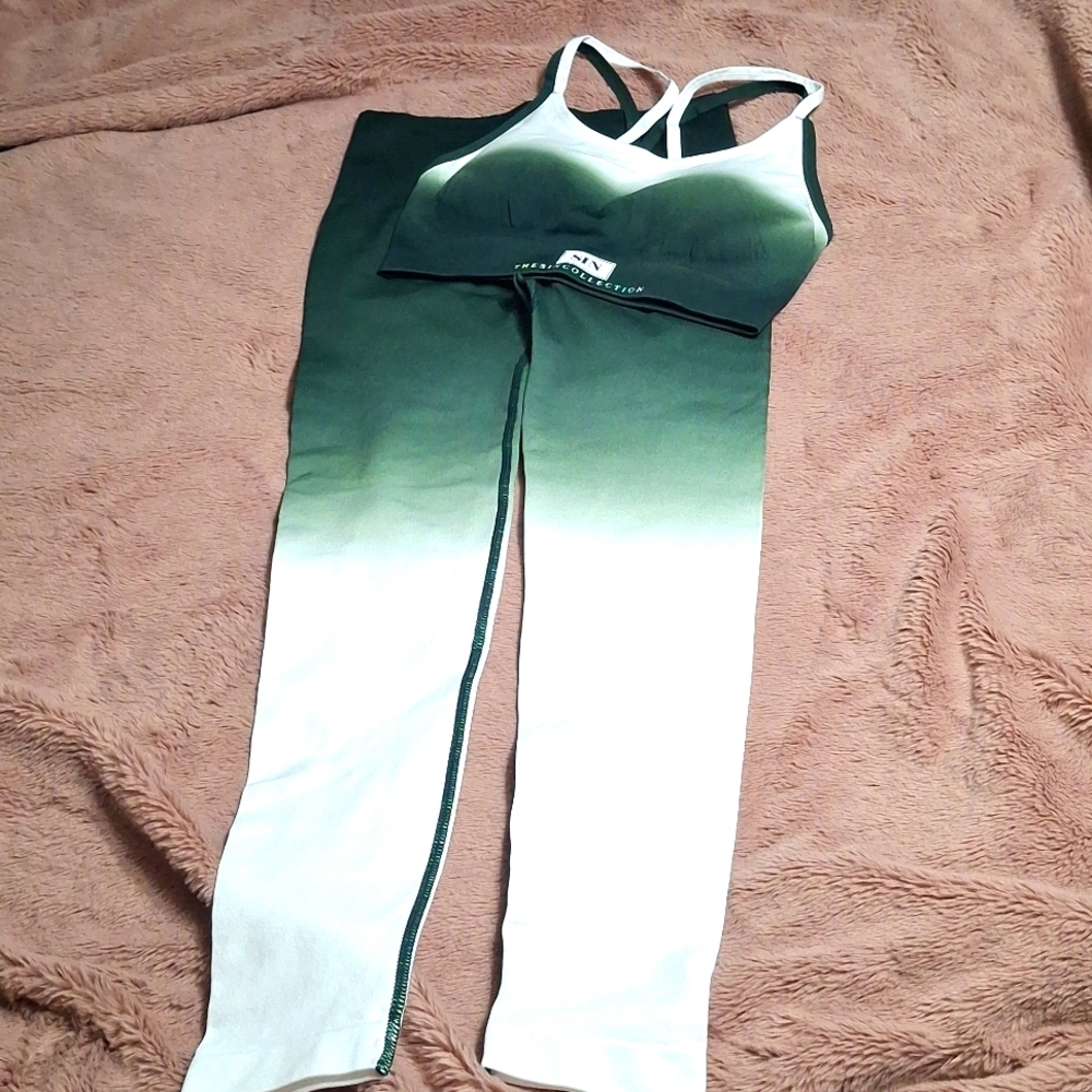 SIN Collection/ Green And White Activewear Set- W Sz Medium - Picture 5 of 7